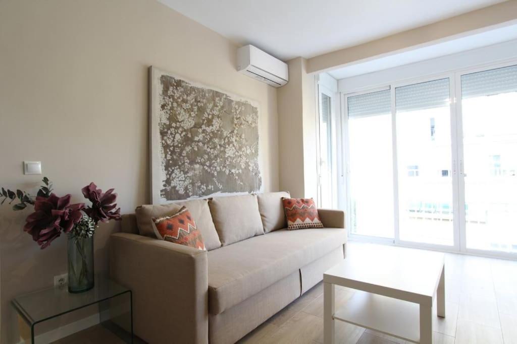 Apartamento Cuarzo Севиля Екстериор снимка